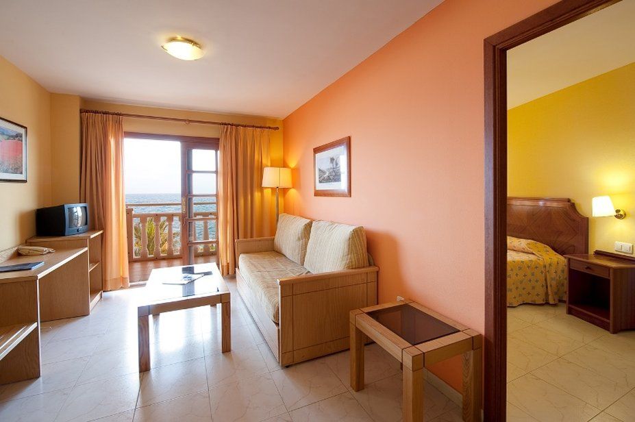 Elba Castillo San Jorge & Antigua Suite Hotel Caleta De Fuste Room photo